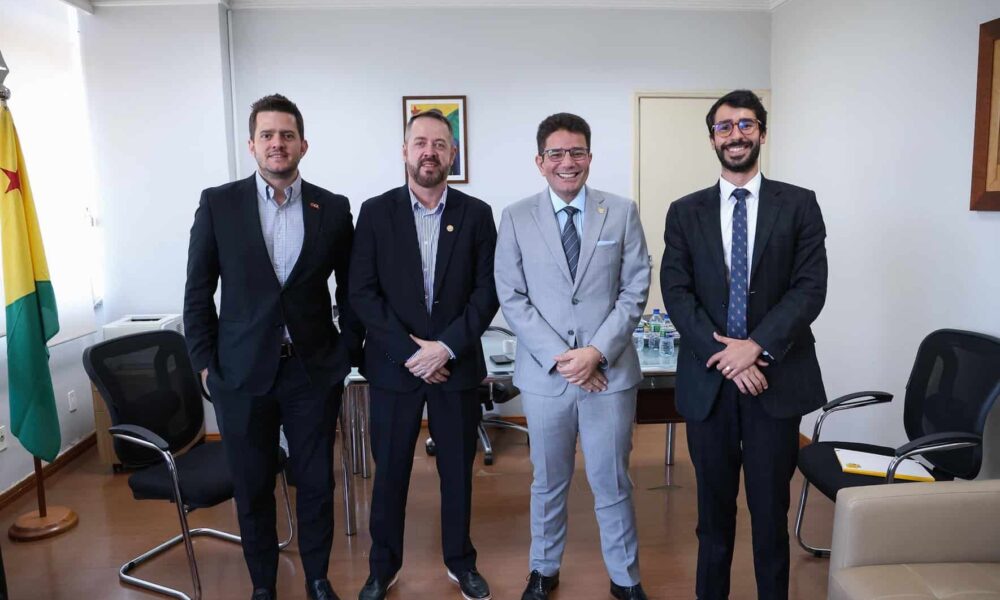 Governador e secretário de Turismo receberam diretores da Latam e GOL = Foto Pedro Devani
