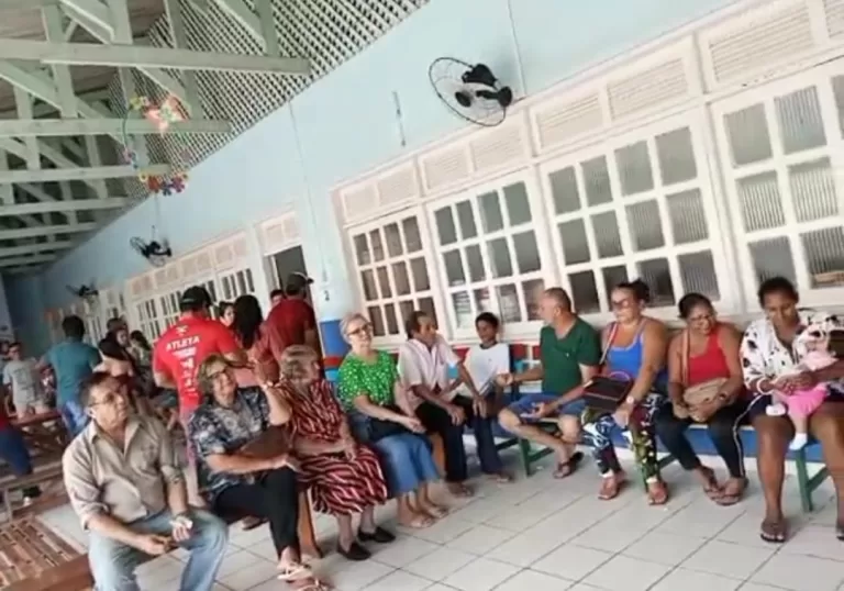 Em Cruzeiro do Sul teve fila para a votação de Conselheiro Tutelar