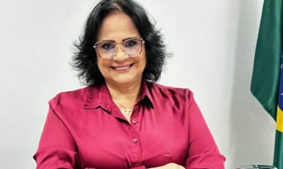 Senadora Damares Alves participa de encontro com cristãos em Rio Branco