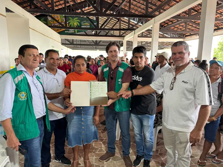 Incra e prefeitura de Rodrigues Alves entregam 5 milhões em crédito a produtores rurais