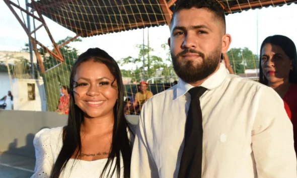 Casal que se conheceu através de rede social se casa no Projeto Cidadão em Brasileia