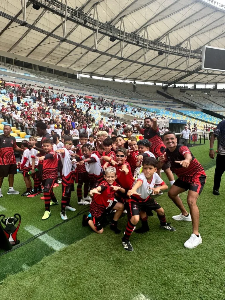 Garotos do Acre são selecionados para testes no Flamengo após títulos de escolinha