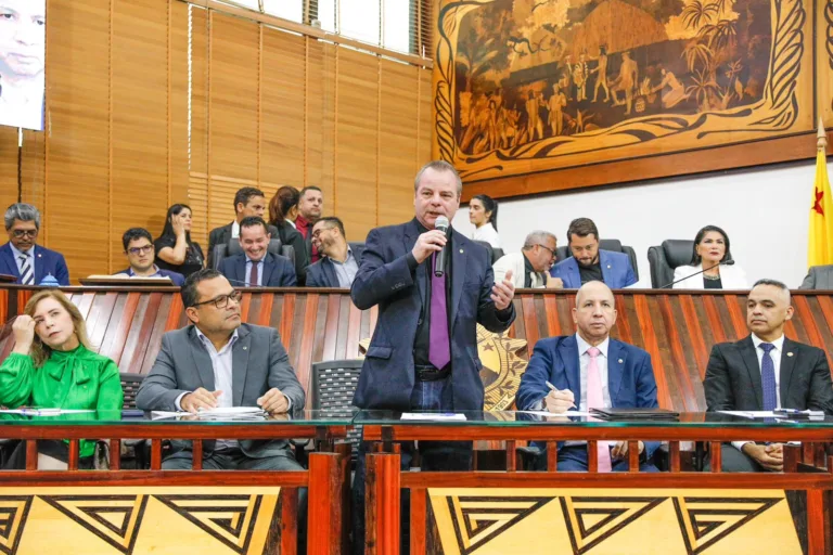 Deputados debatem orçamento de quase R$ 11 bilhões em audiência pública