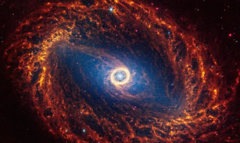 Telescópio Webb captura imagens de 19 galáxias espirais