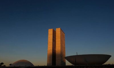 Projeto que susta regras de aborto legal em crianças avança na Câmara