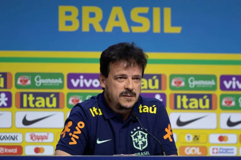 Presidente da CBF, Ednaldo Rodrigues, demite Fernando Diniz da Seleção Brasileira