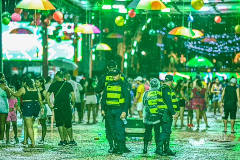 Terceira noite de carnaval tem sete ocorrências policiais em 9 cidades do Acre