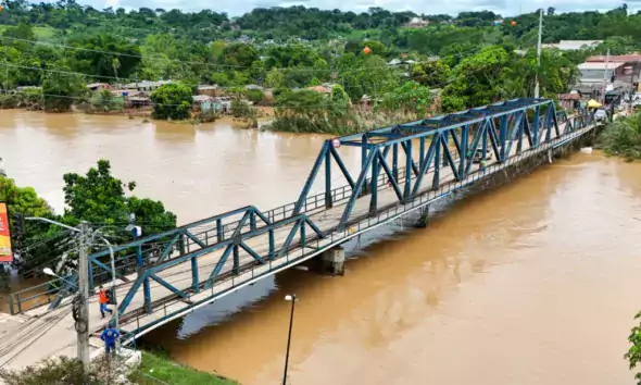 Deracre autoriza reabertura da ponte que liga Brasiléia a Epitaciolândia