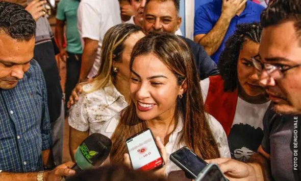 Em ato de filiação no PP, Fernanda comenta ausência de Socorro Neri: “O problema é dela”