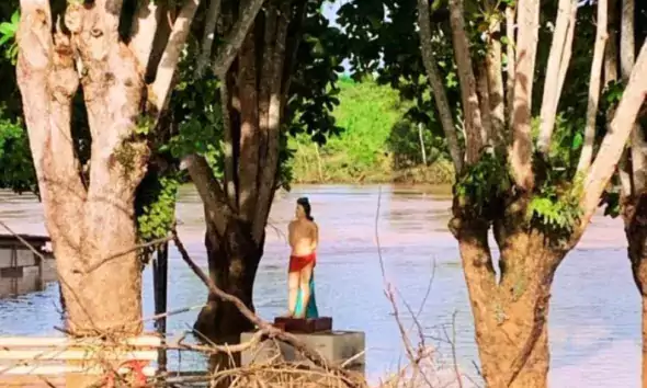 Imagem de São Sebastião resiste à inundação em Xapuri