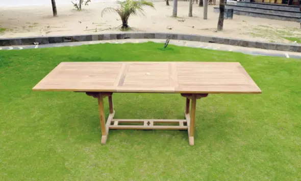 Transforme seu espaço ao ar livre com a mesa de jardim perfeita