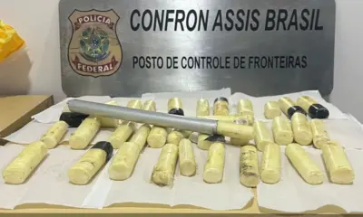 PF prende colombiana com drogas em malas, em Epitaciolândia