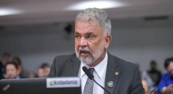 Simpatia não significa aliança, alerta o senador Petecão