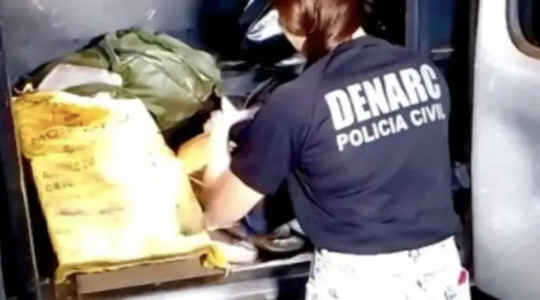 Caminhoneiro é preso com quase 200 quilos de cocaína