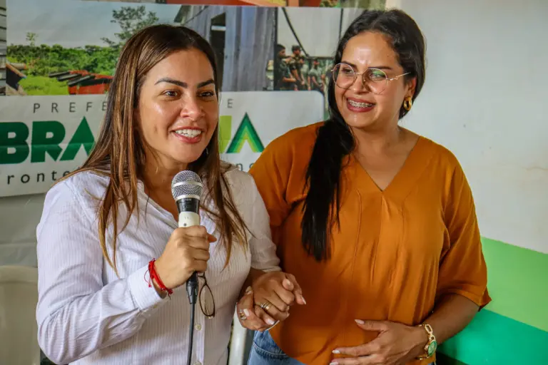 Fernanda Hassem dá posse a nova secretária de Agricultura de Brasileia