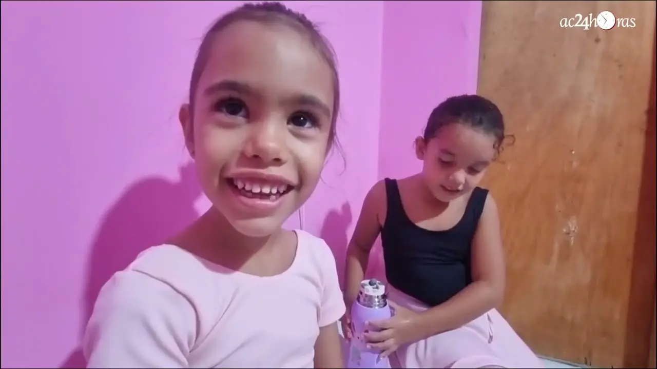 Escolinha de balé mobiliza crianças e promove inclusão no Mocinha Magalhães