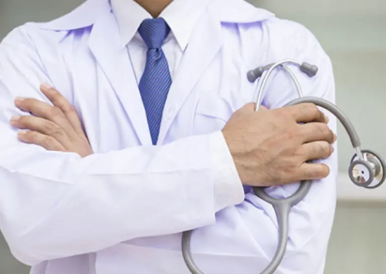 Xapuri abre inscrições para contratação de médico; salário é de R$ 10 mil