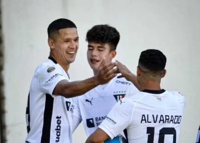 LDU chega em boa fase para enfrentar o Botafogo, mas com desfalques