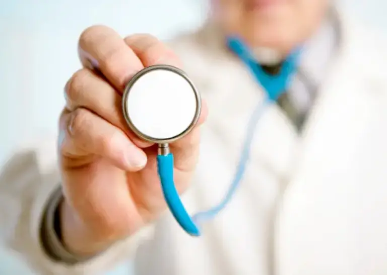 Governo convoca aprovados em concurso da Saúde para assinar ‘Termo de Opção’