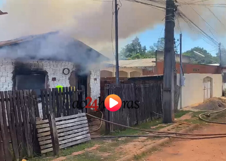 Incêndio destrói casa e família perde tudo em Rio Branco