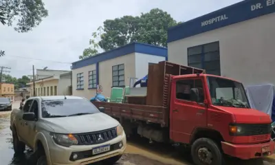 Hospital de Xapuri volta a funcionar após prédio ser inundado por enchente