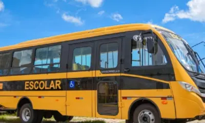 Alunos faltam aula após roubo de baterias de ônibus escolar no Acre