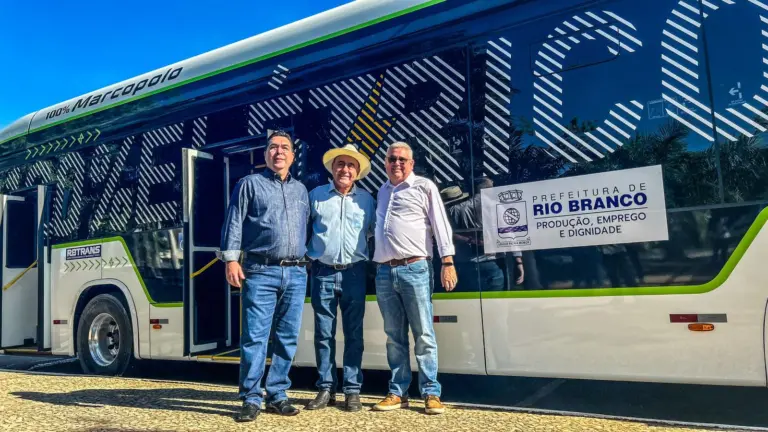 Governo Federal anuncia envio de 30 ônibus elétricos para Rio Branco
