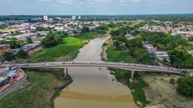Nível do Rio Acre marca 3,27 metros e preocupa Defesa Civil na Capital