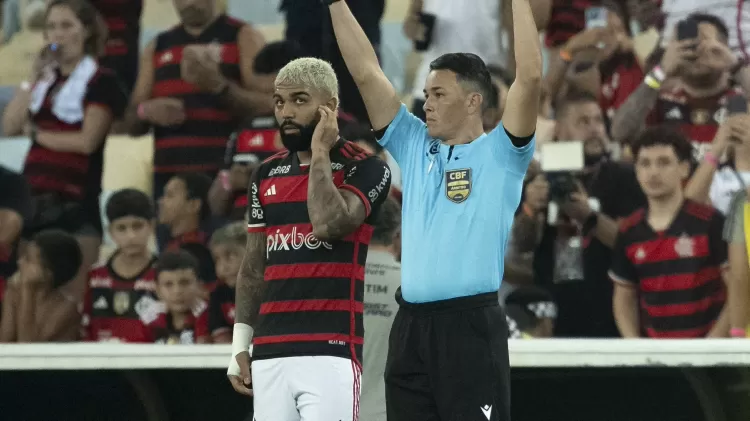 Flamengo bate o Amazonas em noite de vaias ao time e aplausos a Gabigol