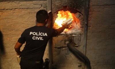 Polícia Civil incinera cerca de R$ 6 milhões em drogas em Rio Branco, Acre