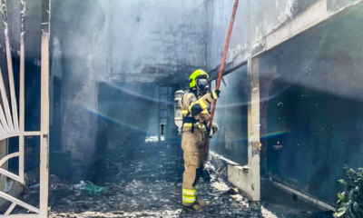 Incêndio destrói casa em Cruzeiro do Sul; bombeiros resgatam animais de estimação