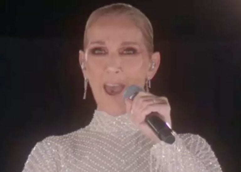 Céline Dion leva web à loucura ao se apresentar na abertura das Olimpíadas