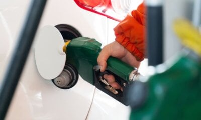 Preço do combustível se aproxima de R$ 13 em cidades isoladas do Acre
