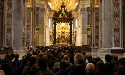 Vaticano proíbe tatuagens para trabalhadores da Basílica de São Pedro