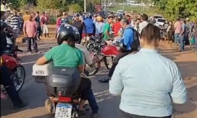 Protesto de produtores na estrada de Porto Acre encerra e trânsito flui