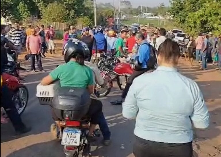 Protesto de produtores na estrada de Porto Acre encerra e trânsito flui