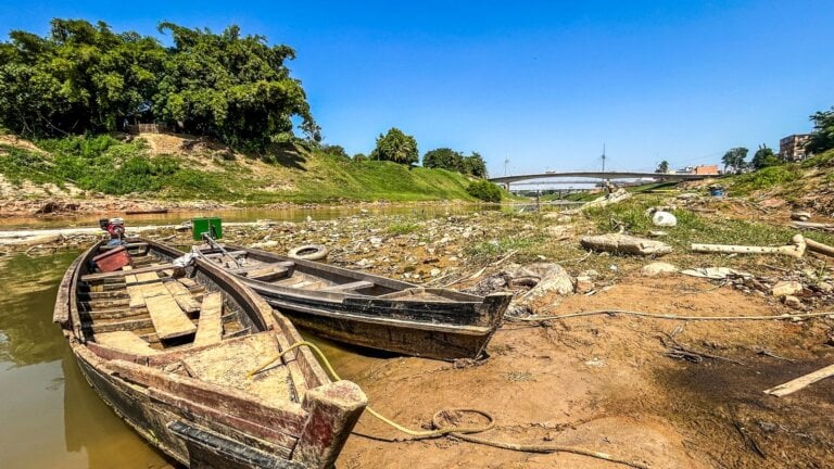 Impactos à navegação e falta d’água deixam 7 municípios em emergência no Acre