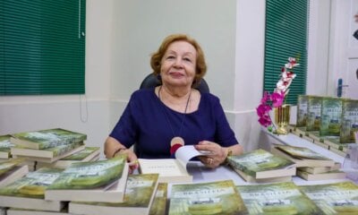Professora Gislene Salvatierra lança livro “Brasileia: Nas Páginas da Nossa História”