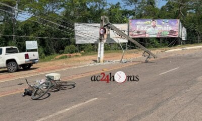Caminhão derruba postes de energia e fere idoso em Rio Branco