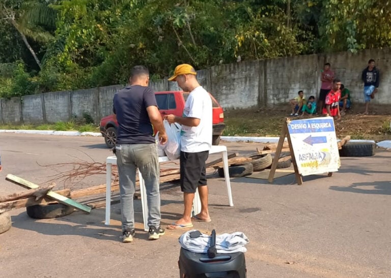 Moradores encerram protesto na estrada do Calafate ameaçando novo ato