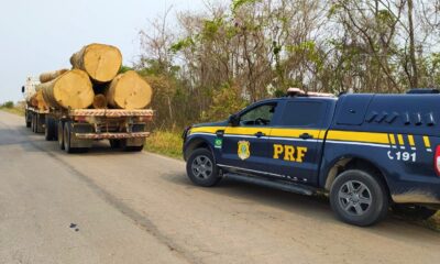 Caminhão é flagrado com 32 m3 de madeira irregular no Acre