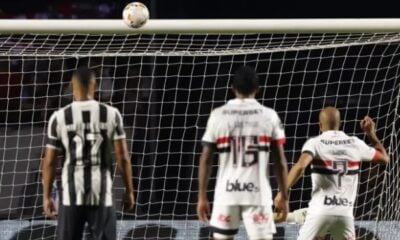 Botafogo vence São Paulo nos pênaltis após drama e vai à semi após 51 anos