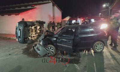 Vídeo: carro e viatura da Polícia Militar colidem e cinco ficam feridos em Rio Branco