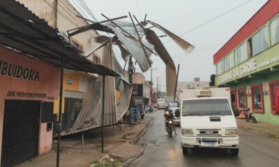 Forte temporal derruba estrutura metálica de prédio em bairro de Rio Branco