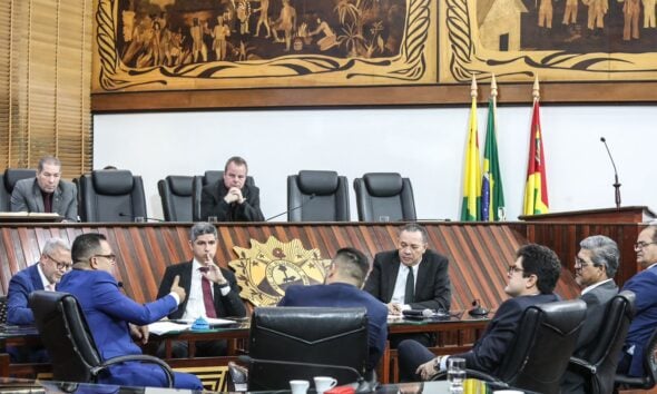 Gladson só vai aumentar IPVA após a eleição