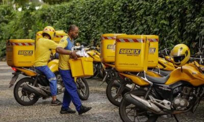 Carteiros deflagram primeira greve ambiental no Acre devido à poluição do ar