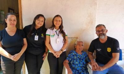 Aos 106 anos, Dona Maria recebe documento de identidade no Acre