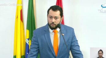 Jarude fica em silêncio em protesto por decisão da TV Acre de tirá-lo de debate