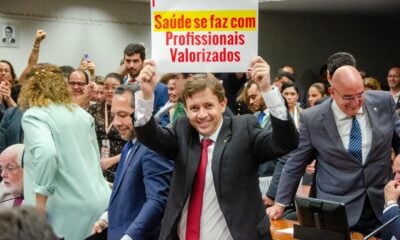 Com Eduardo Velloso de relator, piso salarial de médicos e cirurgiões-dentistas é aprovado