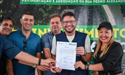 Gladson assina ordem para revitalização de rua estratégica em Feijó